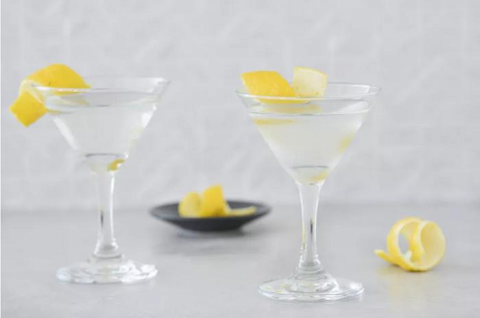 pha chế cocktail từ rượu Gin